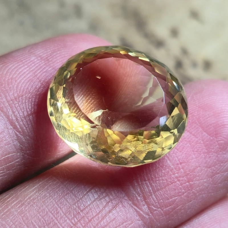 تصویر نگین سیترین قواره دار 